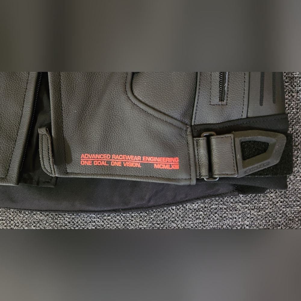 Motorcycle Riding Jacket - Picture 10 of 11